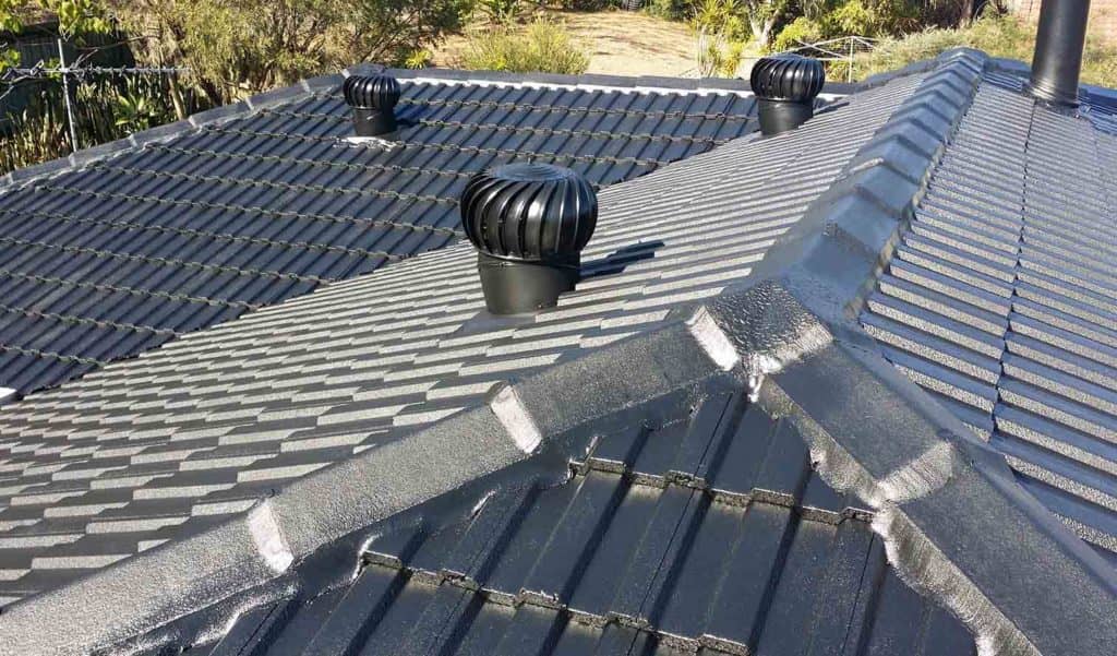 Cleaning Tips for Dutchmark Roofing in Beaumont